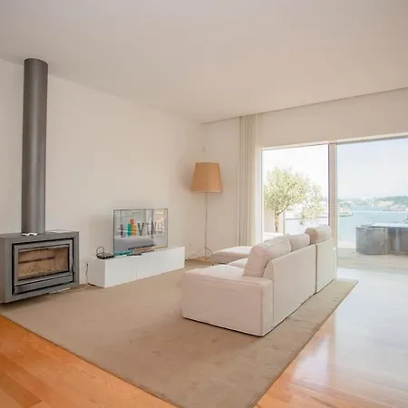 Feriehus Liiiving In Gaia - Douro Dream View *