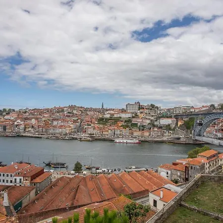 Feriehus Liiiving In Gaia - Douro Dream View *